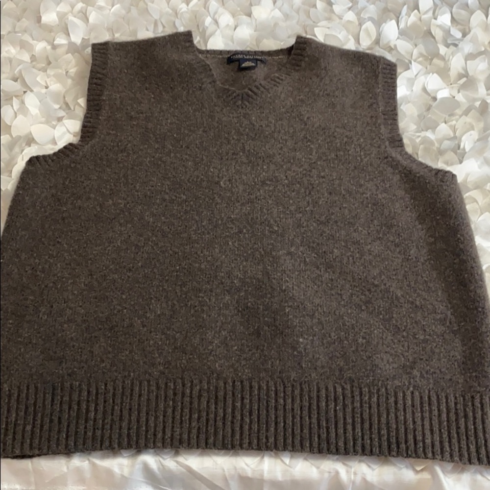 Men’s sweater vest! Perfect condition